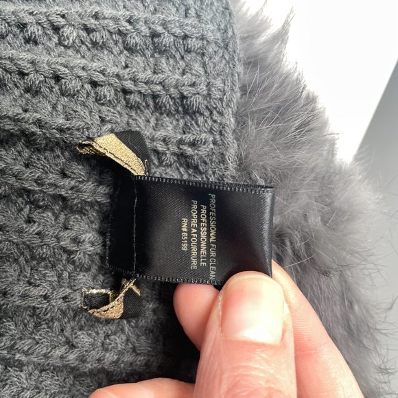 Le Rok Gray Fur vest with knit back size M - Picture 9 of 9